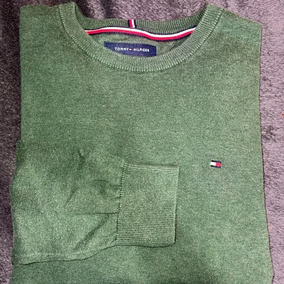 Tommy Hilfiger Medium Crewneck - Picture 1 of 3